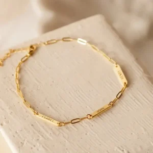 Personalized 3-name paperclip chain bracelet in Gold Tone